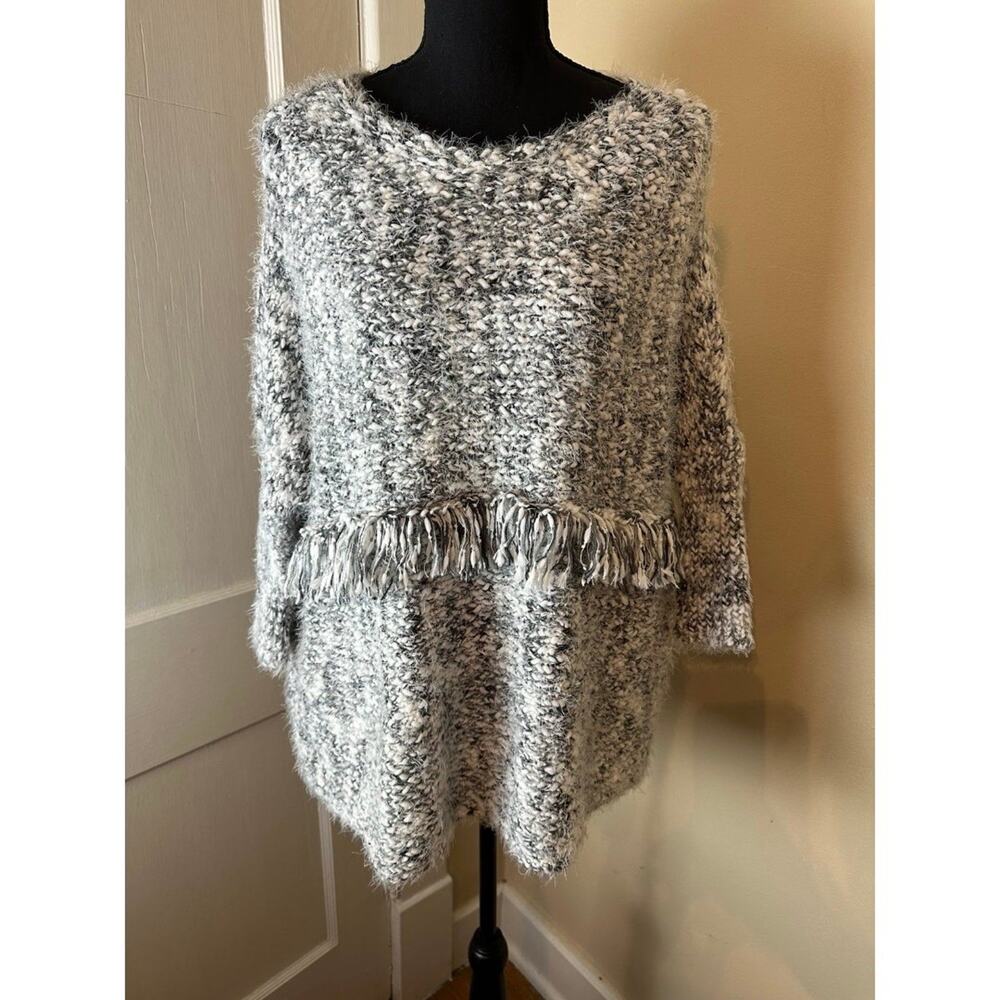 Bar III Fringe Pullover Sweater Oversized XS Womens gray White Top Cozy
